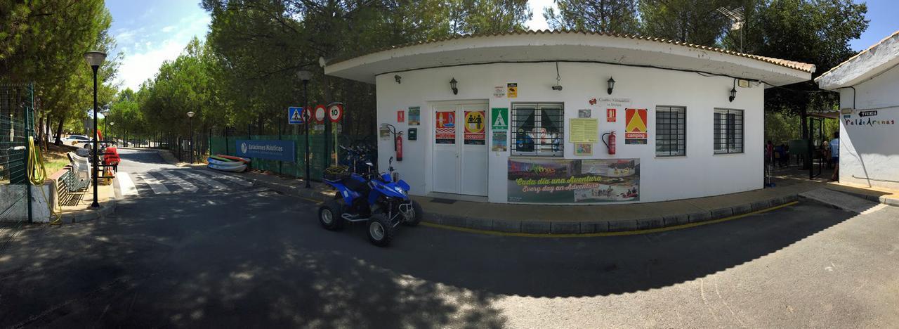 Camping Valdearenas Iznájar Exteriér fotografie